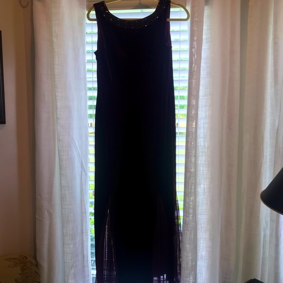 Long velvet dress - Picture 2 of 6